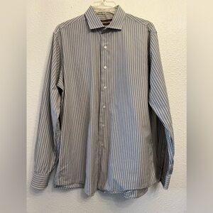 BCBG attitudede modern fit men’s button down size large